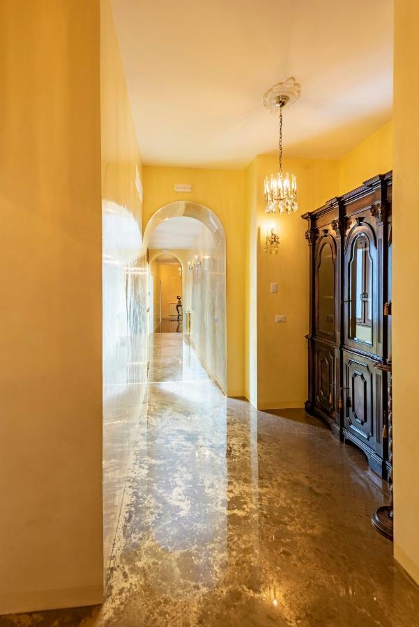 グラヴェドーナElegant Historic Large House On Lake Comoアパートメント エクステリア 写真